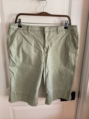 Gloria Vanderbilt - Slimming Denim Capri Pants - Green - Ladies Size 16W